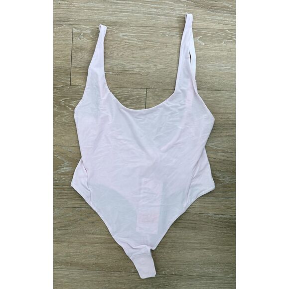 lululemon athletica Tops - NWT Lululemon Wundermost Mesh Scoop-Back Sleeveless Thong Bodysuit Size Medium